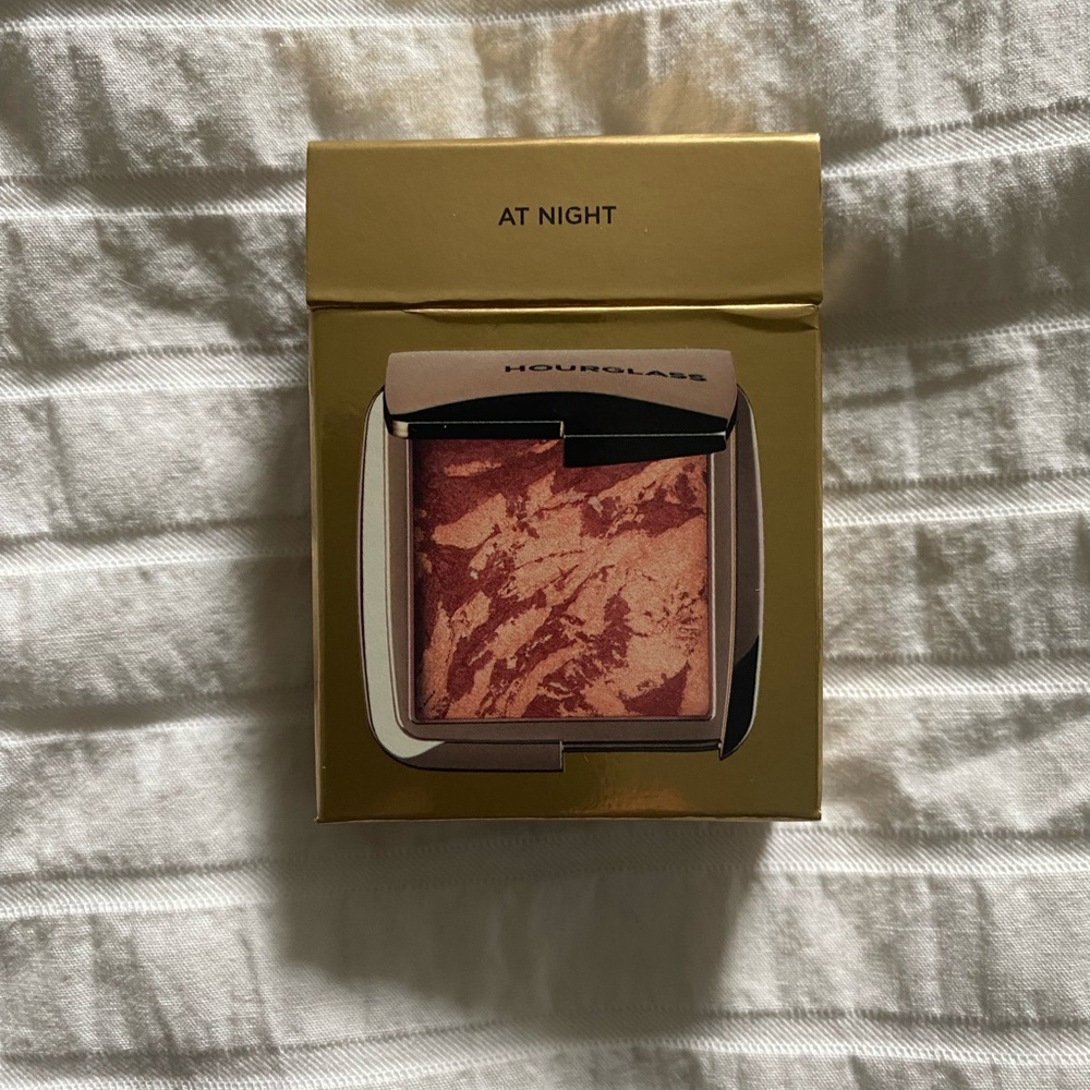 Hourglass Ambient Lighting Blush - At Night Mini